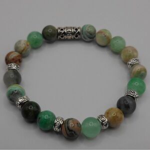 Beautiful green agate AA+ gemstone bracelet.